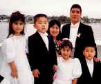 Wedding_party.JPG (72968 bytes)